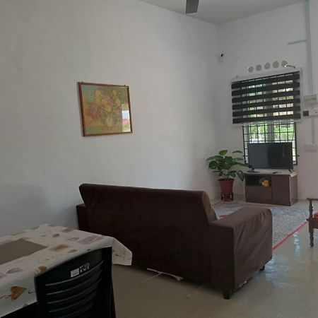 Homestay Lembah Tambunan Kampong Nail Exterior photo