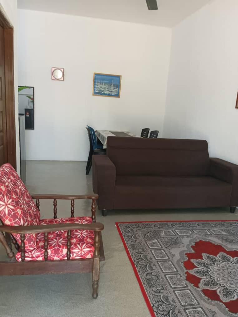 Homestay Lembah Tambunan Kampong Nail Exterior photo